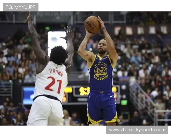 _勇士三分线外火力全开，场场爆发_，勇士三分战术